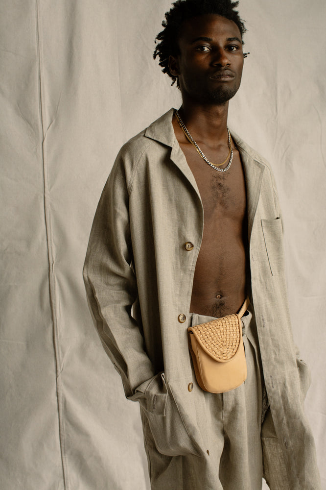 
                  
                    WOVEN BELTBAG / UNDYED
                  
                